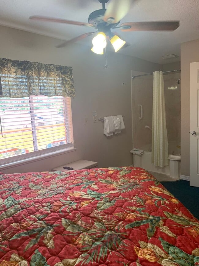 Building Photo - 2777-225A N. Poinciana Blvd, Kissimmee