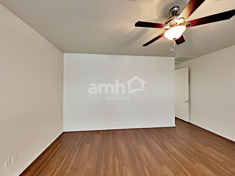 Building Photo - 2120 S Archer