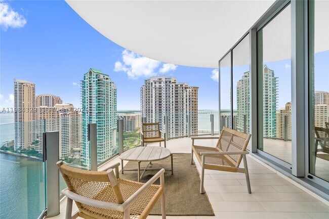 Building Photo - 300 Biscayne Blvd
