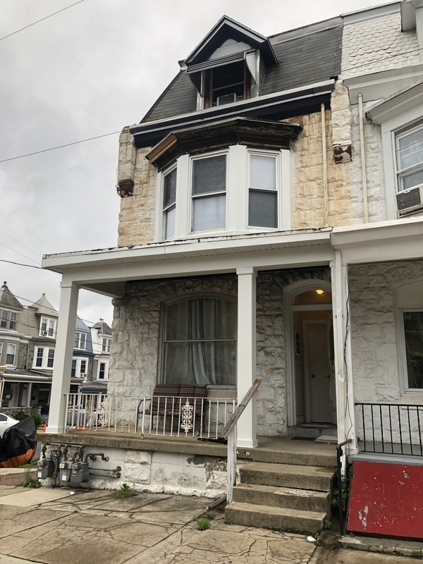 Building Photo - 1300 N 11th St