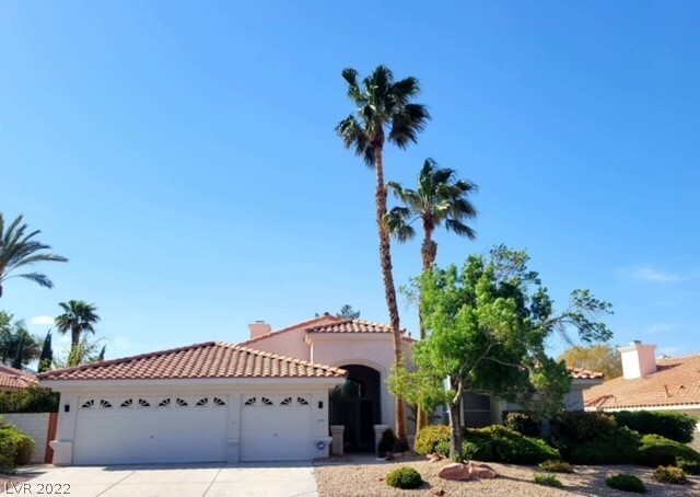 Building Photo - 2229 Fiero Dr