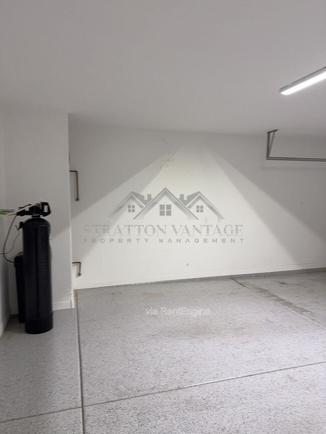 Building Photo - 36728 N Alderney Ct