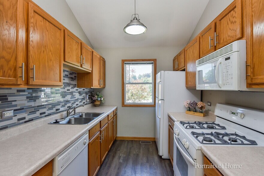Building Photo - 1309 Duke Dr