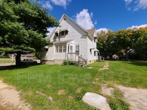 Building Photo - 102 South St