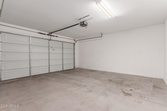 Building Photo - 4833 S Ferric