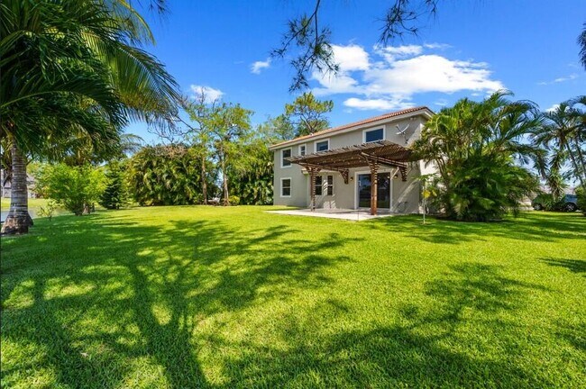 Building Photo - 14552 Larkspur Ln