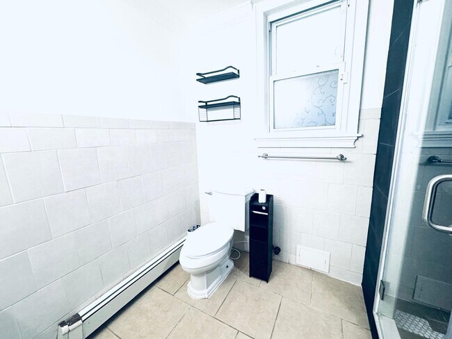 Building Photo - 63 Van Reypen St