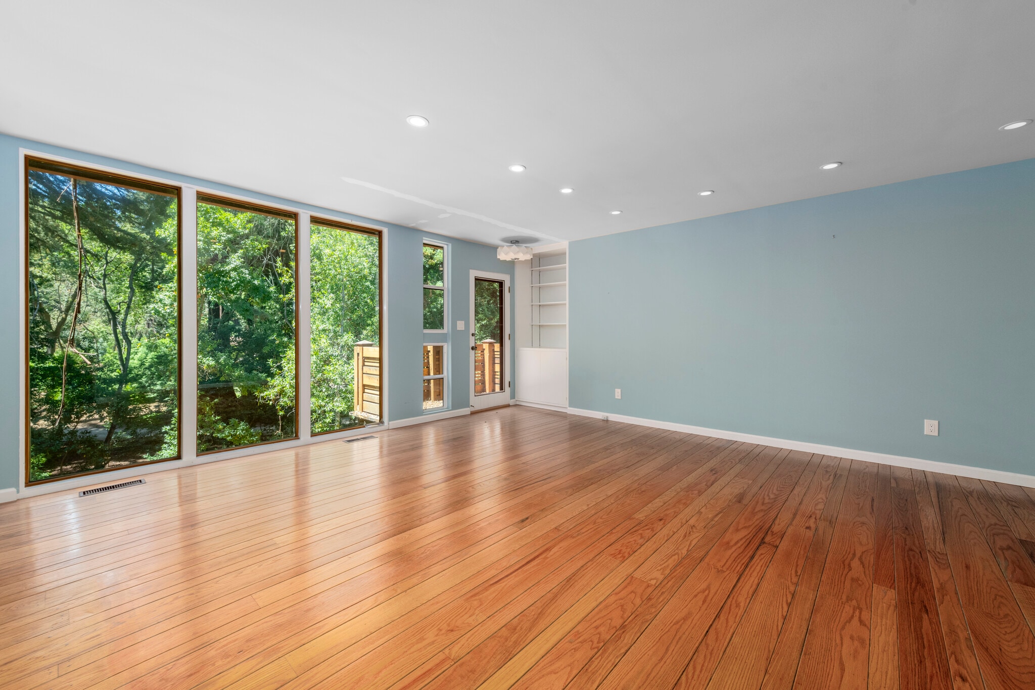 Building Photo - 1200 Mountain Home Rd