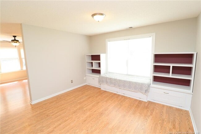 Building Photo - 217 Hartshorn Ct