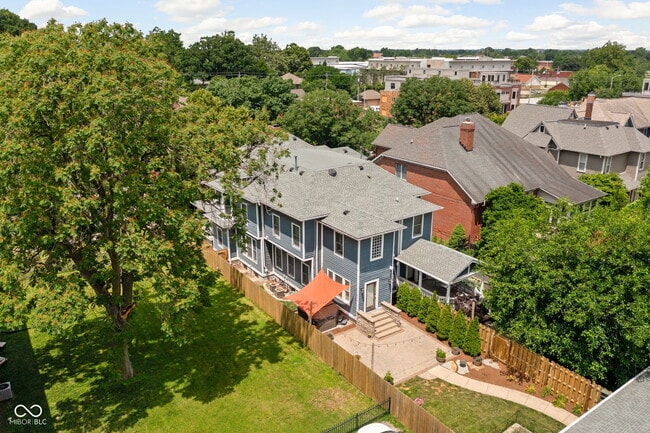 Building Photo - 1531 N College Ave