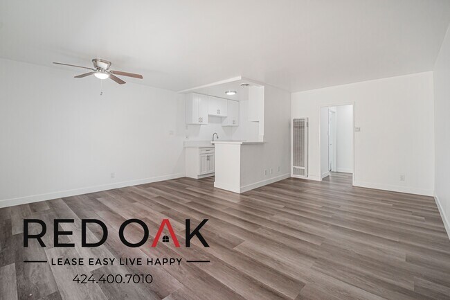 Building Photo - 4037 McLaughlin Ave