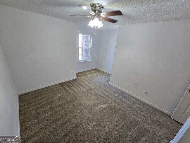 Building Photo - 127 Cedar Cir Dr