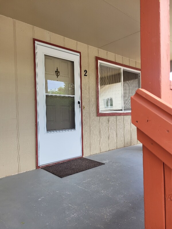 Building Photo - 228 Glenda Dr