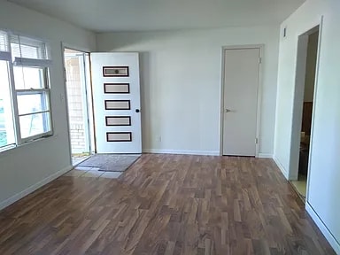 Building Photo - 1402 W Lydia St