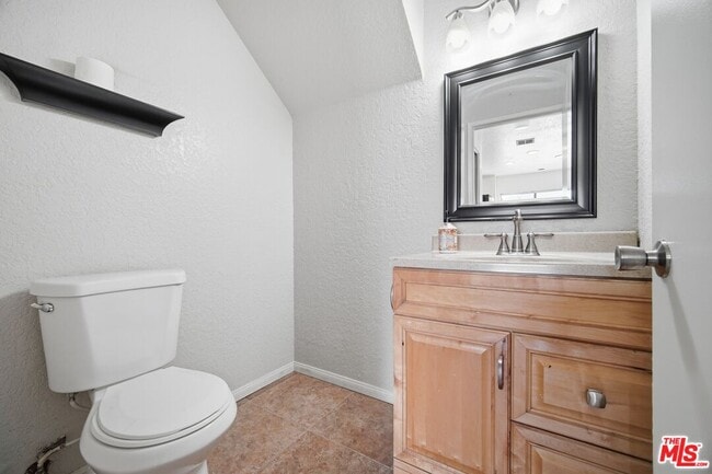 Building Photo - 77 Willowcrest Ln