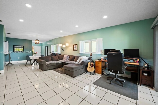 Building Photo - 6225 NW 190th Terrace