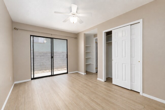 Building Photo - 55 W 400 S