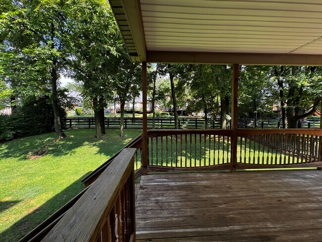 Building Photo - 3120 Hemingway Ln