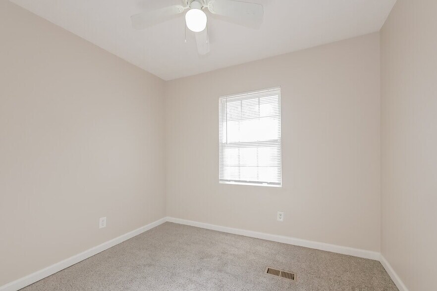 Building Photo - 8872 Channing Dr