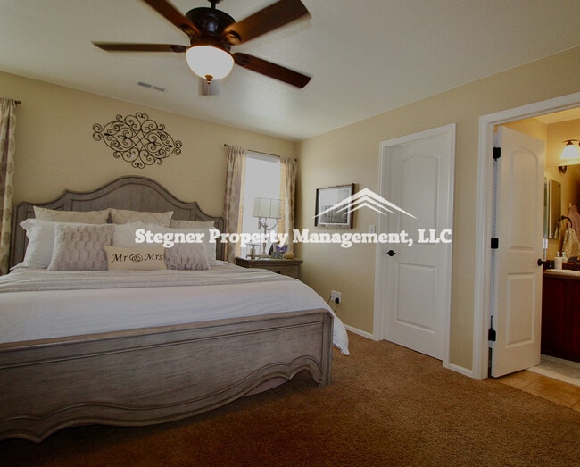 Building Photo - Beautiful Home on Cul-de-sac