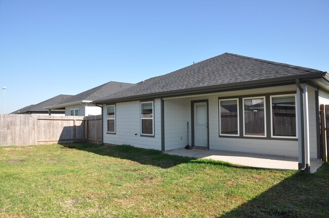 Building Photo - 31303 Yatesbury Ln