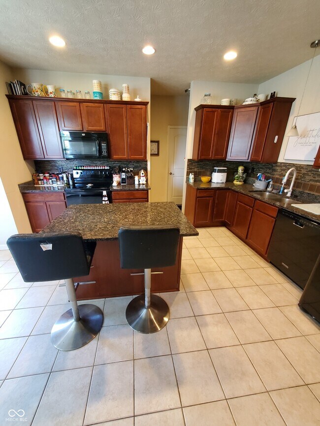 Building Photo - 1744 Cold Springs Dr