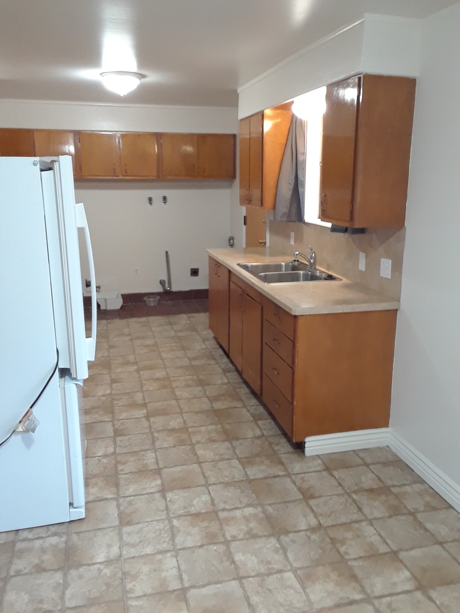 Building Photo - 638 N 400 E