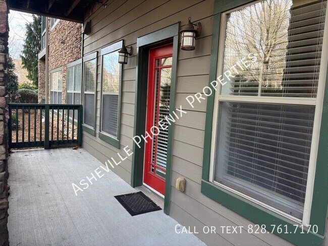 Building Photo - 9 Kenilworth Knls