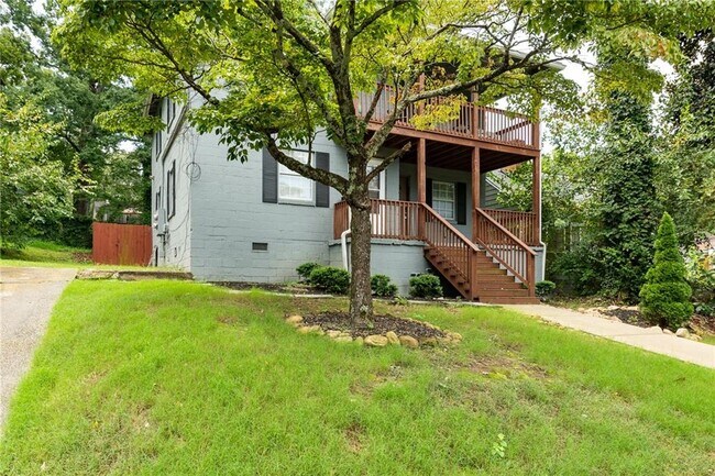 Building Photo - 1074 Ollie Cir NW