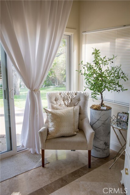 Building Photo - 10071 Highcliff Dr