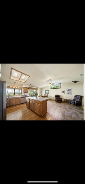 Building Photo - 3513 Somerset Ave