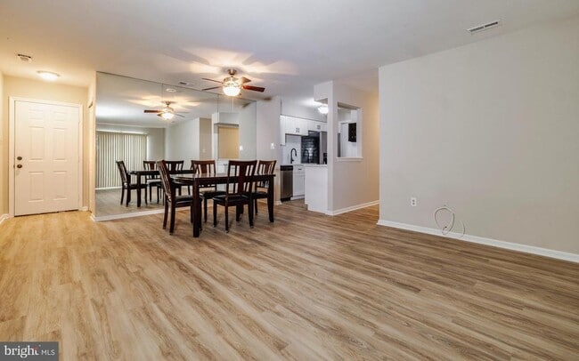 Building Photo - 32 Buena Ct