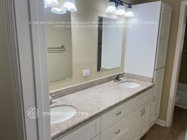 Building Photo - 801 Newport Blvd