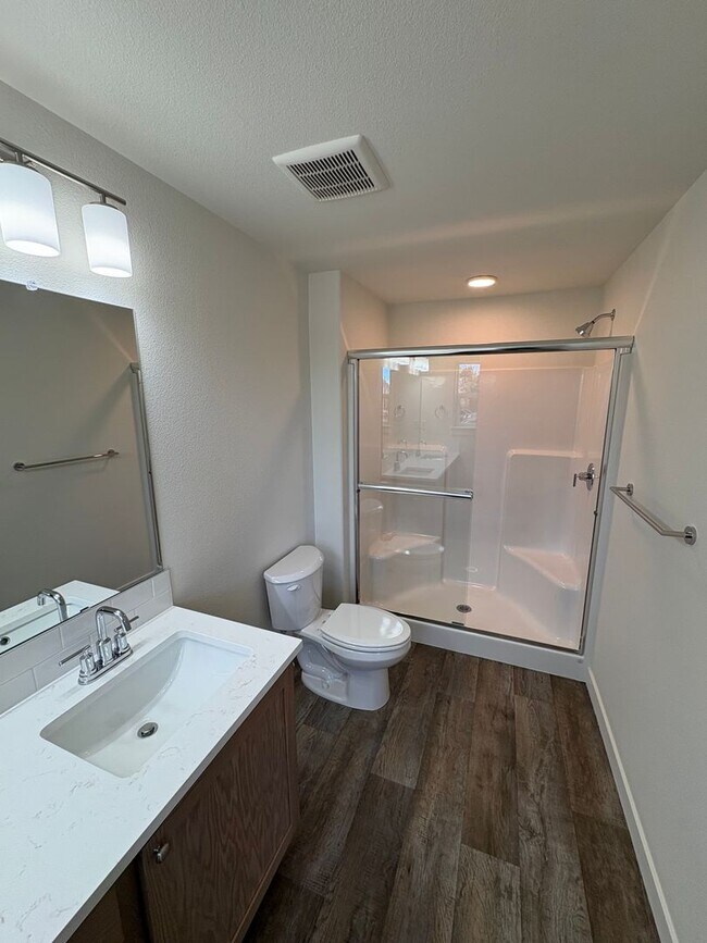 Building Photo - Brand New Stunning 3 Bed/2.5 Bath Townhouse-Old Farm District