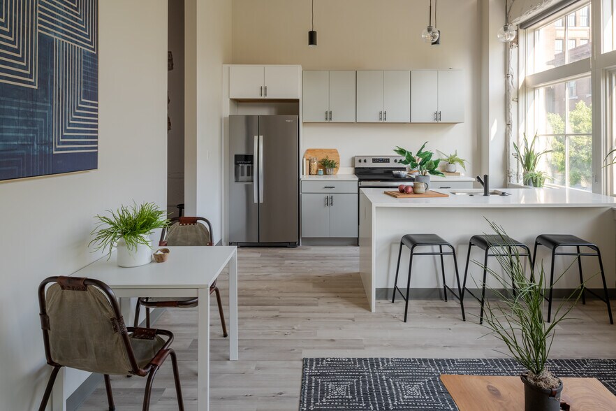 Primary Photo - The 22 Apartments