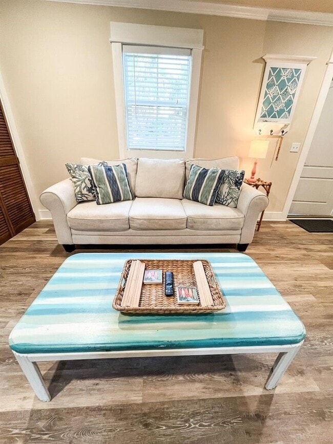 Building Photo - 1820 Avenue O 1/2