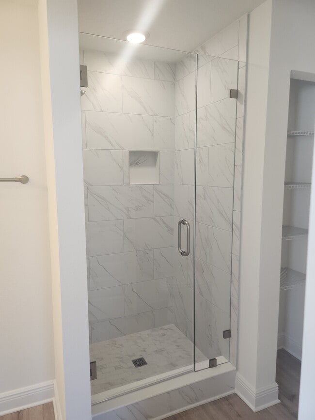 Building Photo - 12 Redbird Lp