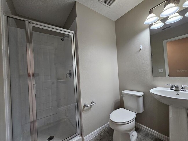 Building Photo - 5128 Crown Hvn Dr