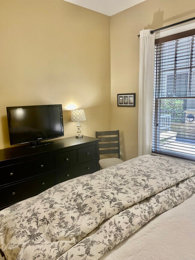 Building Photo - 30 Whistler Ct