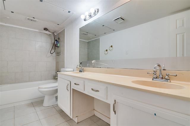 Building Photo - 6028 McAfee Dr