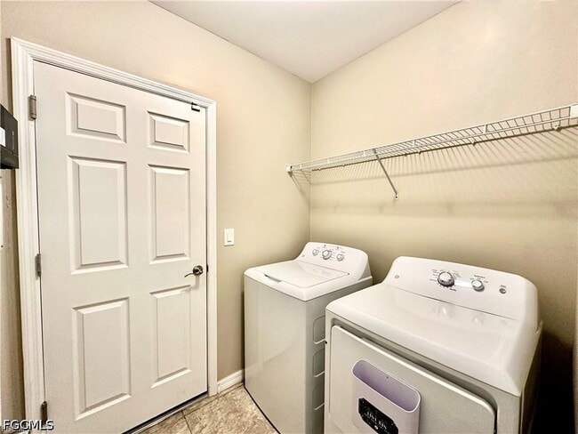 Building Photo - 3278 Birchin Ln