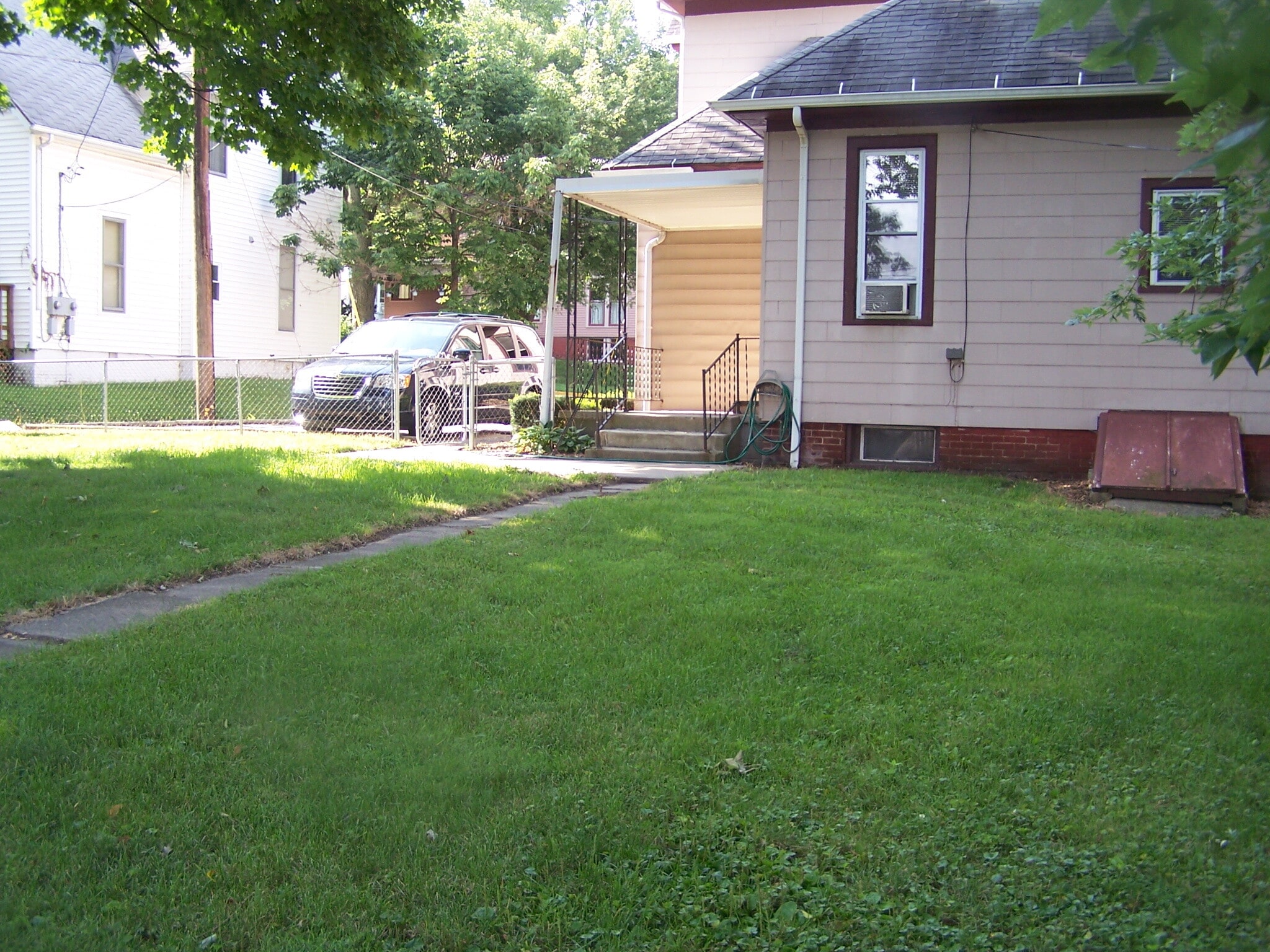 Building Photo - 1328 Ferry St