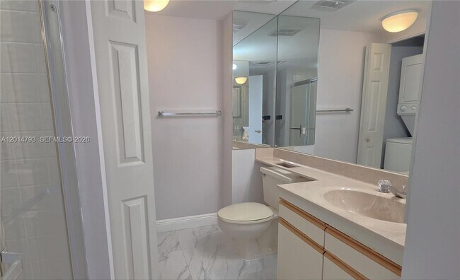Building Photo - 3610 Yacht Club Dr