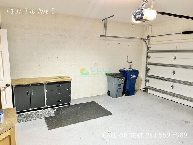 Building Photo - 4107 3rd Ave E