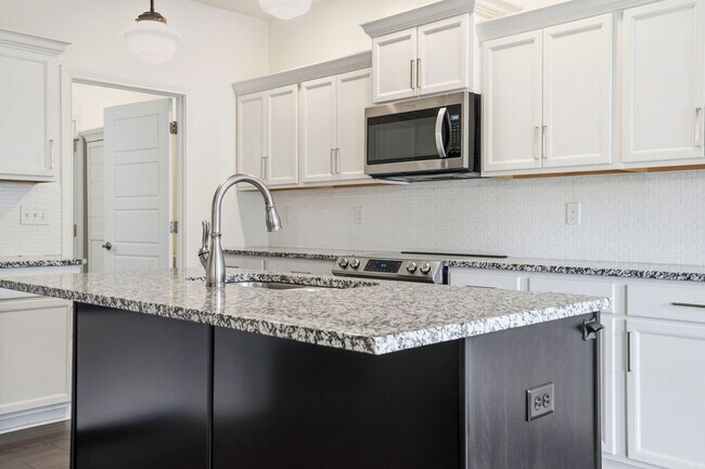Building Photo - 2035 Prestwick Pl