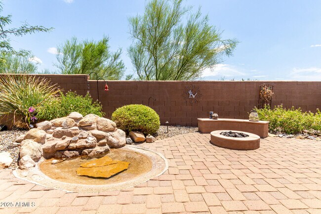 Building Photo - 2735 W Plum Hollow Dr