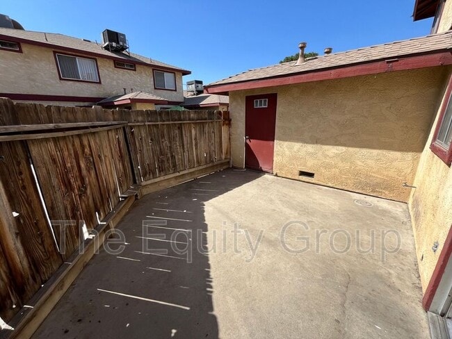 Building Photo - 840 N Williford Dr