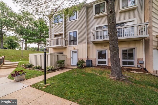 Building Photo - 7938 Bentley Village Dr