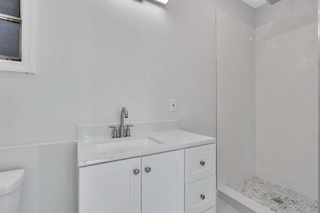 Building Photo - 409 6th St