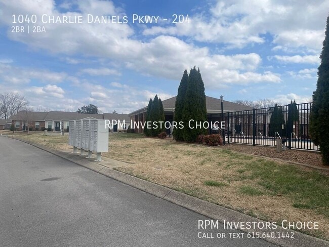 Building Photo - 1040 Charlie Daniels Pkwy